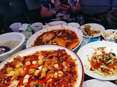 -巴特餐饮6加1音乐餐吧·新疆菜