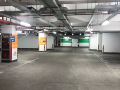 -中信泰富万达广场·停车场