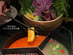 -三出山火锅(南京万象天地店)