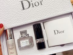 -Dior迪奥(上海世茂广场店)