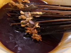 -拈签一笑黄牛肉辣卤串串