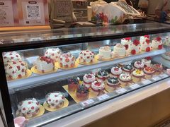 -花花卷卷·鲜食蛋糕(静安久光百货店)