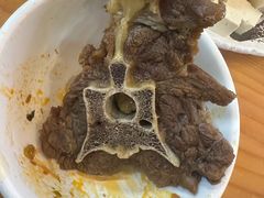 -小椒羊.羊肉粉 龙虾 羊肉串(新地旗舰店)