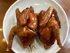 红烧乳鸽-煲煲掂风味煲仔饭餐厅(西区店)