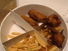 -麦当劳(上海虹桥站30B检票口楼上)