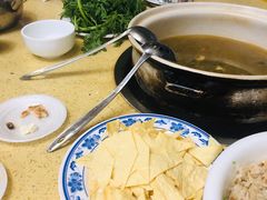 豆皮-东巴谷野生菌火锅餐厅