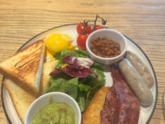 -Common Table · Brunch & Coffee