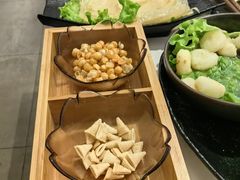-汤宴·参须肚包鸡(南京路店)