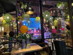大堂-临界音乐酒馆·小龙虾·江湖菜(华熙LIVE·鱼洞店)