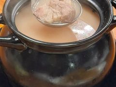 -莲餐厅·湖北菜·潜江小龙虾店(愚园路店)