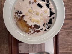 -RUXU入续糖水铺与包(卓悦中心店)