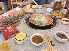 -阿婆情腊排骨火锅(忠义店)
