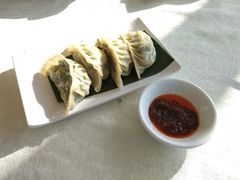 韭菜煎饺-旋转餐厅