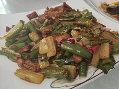 -秦扬居特色菜馆(上王村)