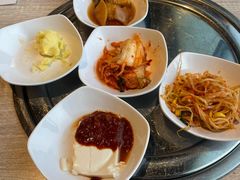 小菜拼盘-郑阿姨的家·이모네·韩料&烤肉(武川路店)
