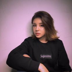 -变画·发型STUDIO