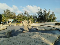 -亚龙湾中心广场