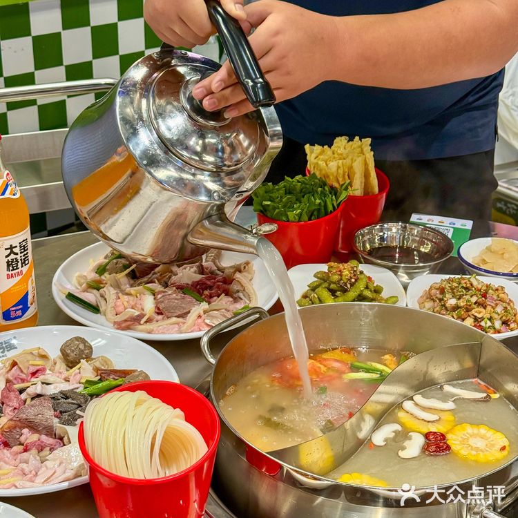 南京!!终于吃到地道柳州酸辣锅了!