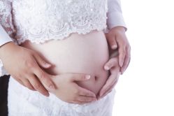 -爱儿宝孕妇儿童亲子摄影(月亮河店)