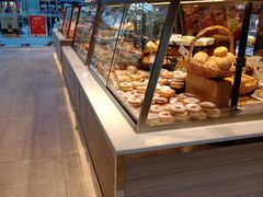 -巴黎贝甜(大宁国际商业广场店)