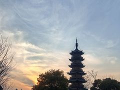 -龙华寺