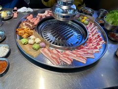 -哈哈碳都·牛肋条无限自助烤肉(台江万达店)