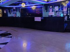 -环球梦主题KTV(曲阳生活购物中心店)