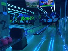 -世代星球·保龄球·镭战真人CS·团建(杨浦店)