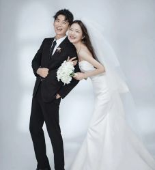 点击看大图 -时尚芭莎摄影BAZAAR STUDIO(上海店)