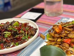 -香巴拉云南餐厅(华莱坞店)