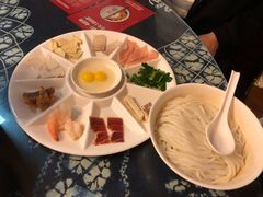 -建新园过桥米线(宝善街店)