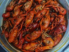 -扒虾小妹儿麻辣海鲜(宏图街店)