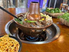 -岳记兴隆·青城腊排铜火锅(融创店)