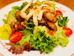 鱿鱼香肠色拉-Entrecôte 法国牛扒馆(保利·时光里店)