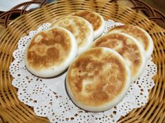 酸奶饼-老阿妈蒙古村·蒙古包·草原文化·歌舞表演(老君堂店)