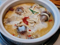 招牌筒骨砂锅-小骨煲金华砂锅(转塘金街美地店)