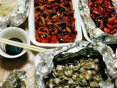 -扒虾小妹儿麻辣海鲜(宏图街店)