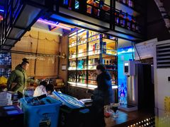 -喜鹊音乐酒馆(西街店)