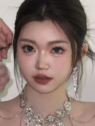 -LOVINA洛维娜婚纱礼服