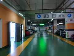 -苏州汇融广场假日酒店