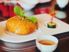 叉烧酥-龙悦湾酒家·八阵鱼生·渔人码头店