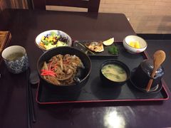 -左舞日本料理