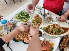 -覃记海鲜美食餐厅