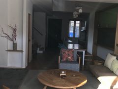 -田园东方蜜桃村的田野营地
