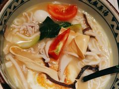 -蒙自源米线大王(东站店)