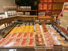 -缇纳甜妮·西餐·甜点(商字店)