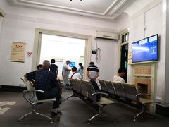-上海市肺科医院(延庆路门诊)