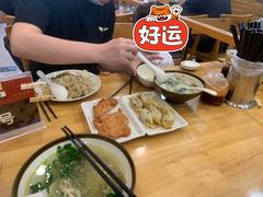 -小姜锅贴(凤凰街店)