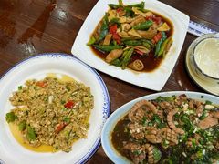 蒜苗炒大肠-胖子饭店(兴学弄店)