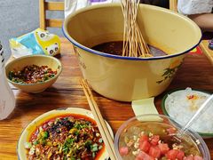 -拈签一笑黄牛肉辣卤串串